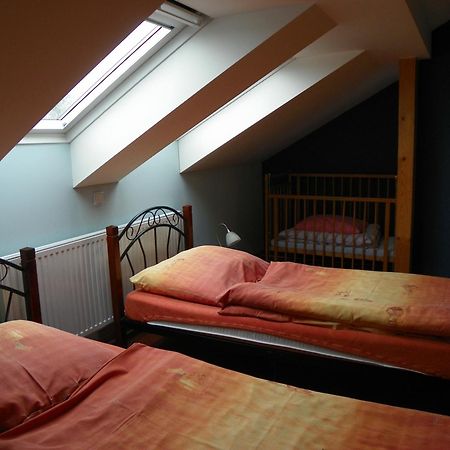 Hostinec A Penzion U Sv. Mikulase Hať Buitenkant foto